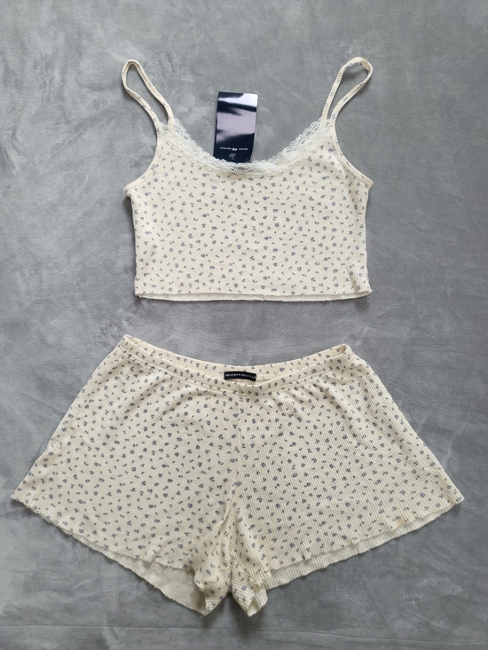 Brandy Melville Tops - Brandy Melville Cream Cami & Floral Shorts Set